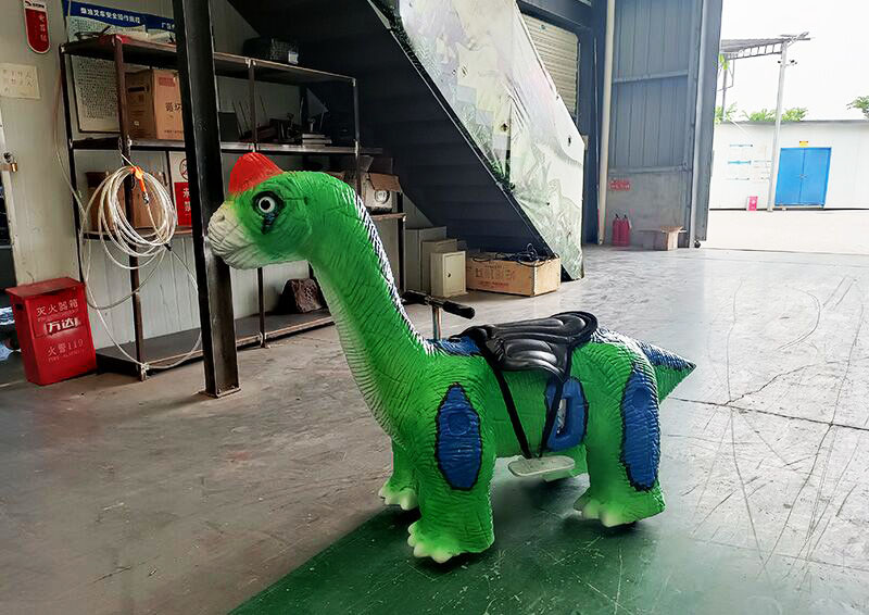 恐龙电瓶车